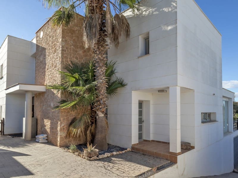 4 slaapkamer Villa te koop in Llucmajor met zwembad - € 1.700.000 (Ref: 8628198)