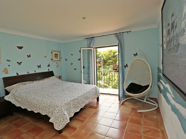 2 bedroom Apartment for sale in Santa Ponsa, Calvià with pool - € 750,000 (Ref: 8661644)