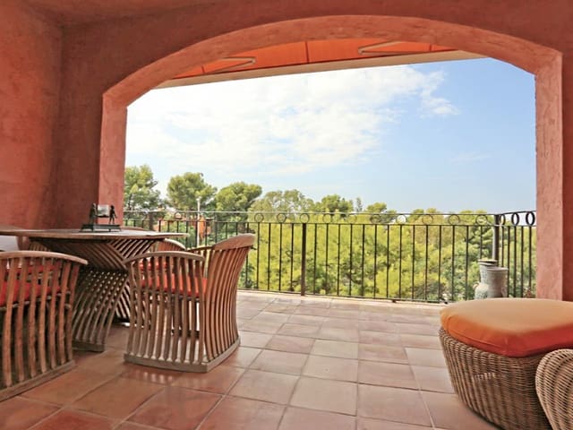 2 bedroom Apartment for sale in Santa Ponsa, Calvià with pool - € 750,000 (Ref: 8661644)
