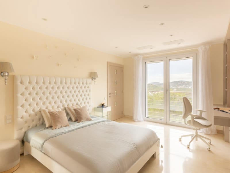 Chalet de 3 habitaciones en Costa de la Calma en venta con piscina - 2.980.000 € (Ref: 8802678)