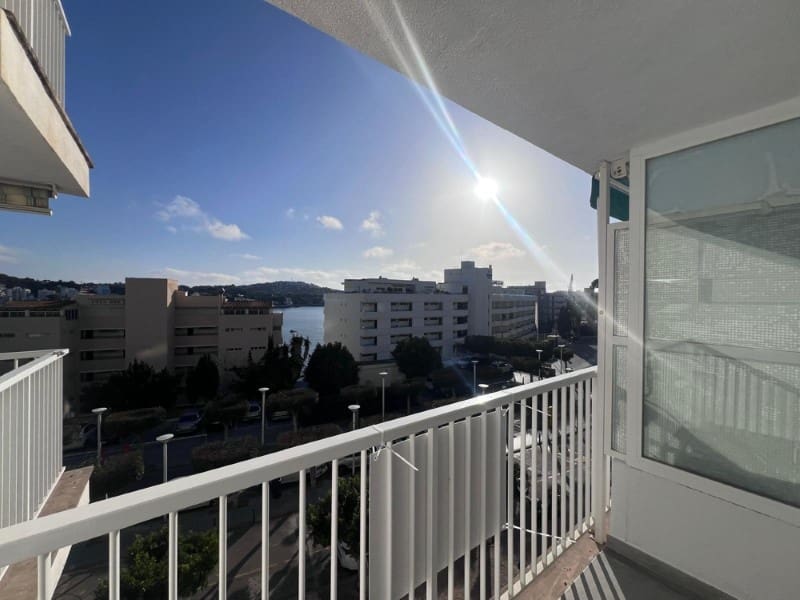 1 soveværelse Lejlighed til leje i Santa Ponsa - € 1.400 (Ref: 8809005)