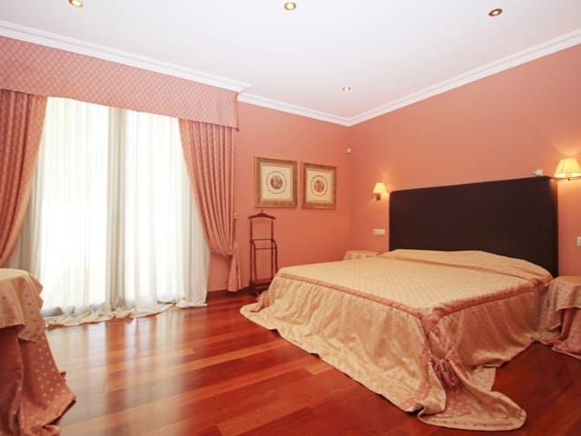 5 bedroom Villa for sale in Costa de la Calma, Calvià with pool - € 1,500,000 (Ref: 8820518)