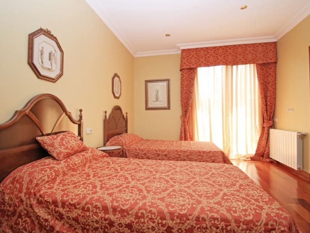 5 bedroom Villa for sale in Costa de la Calma, Calvià with pool - € 1,500,000 (Ref: 8820518)