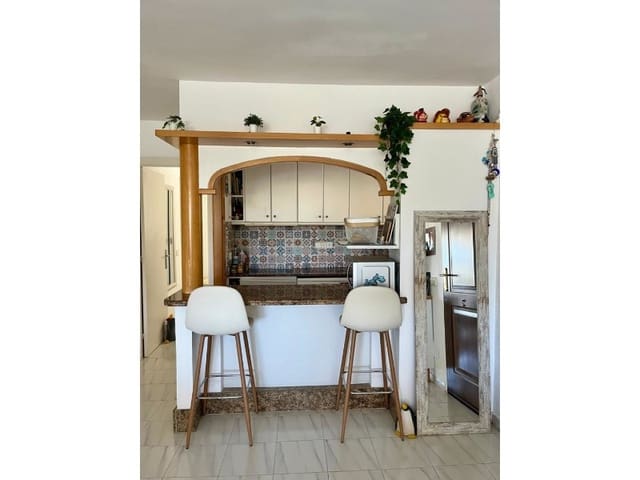 2 bedroom Apartment for rent in Cala Vinyes / Cala Vinyas / Cala Viñas, Calvià with pool - € 1,800 (Ref: 8901506)