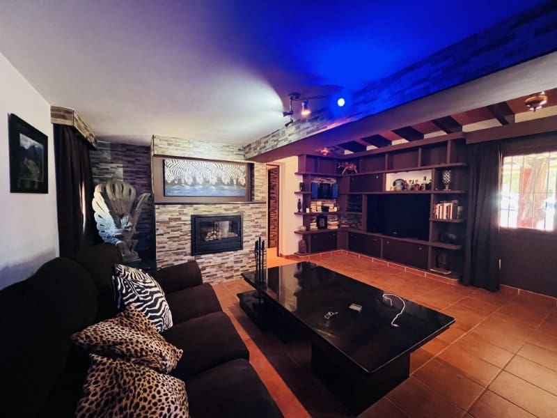 2 soveværelse Finca/Landehus til salg i Algaida med swimmingpool - € 980.000 (Ref: 8918456)