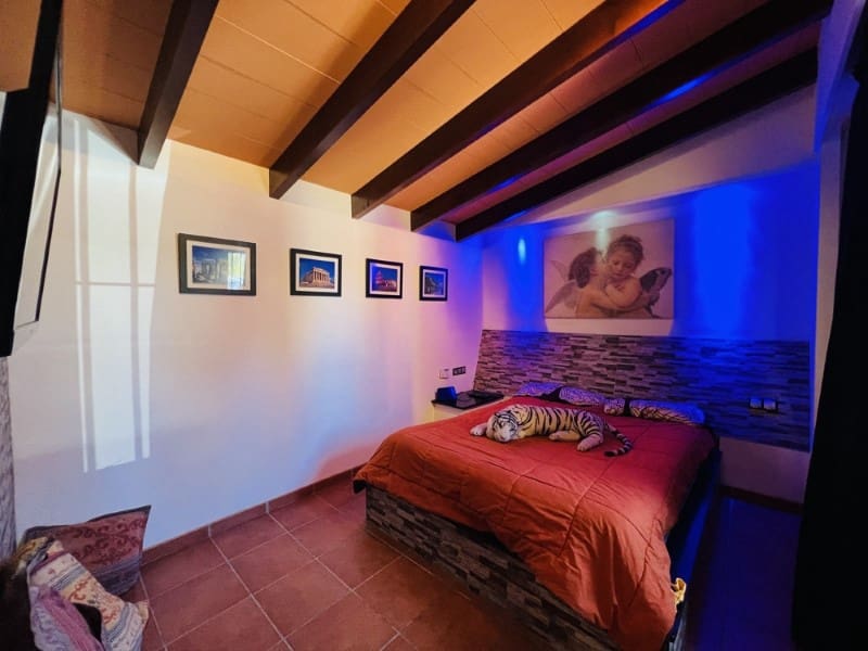 2 soveværelse Finca/Landehus til salg i Algaida med swimmingpool - € 980.000 (Ref: 8918456)