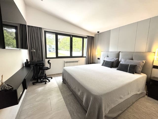 3 camera da letto Villa in vendita in Santa Ponsa, Calvià con piscina - 1.750.000 € (Rif: 9004482)