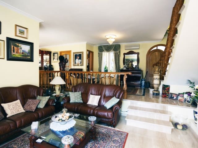 3 Zimmer Villa zu verkaufen in Santa Ponsa, Calvià mit Pool - 1.950.000 € (Ref: 9131871)