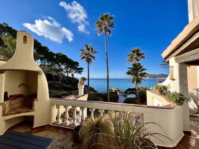3 makuuhuone Asunto myytävänä paikassa Costa de la Calma, Calvià mukana uima-altaan - 2 200 000 € (Ref: 9146400)
