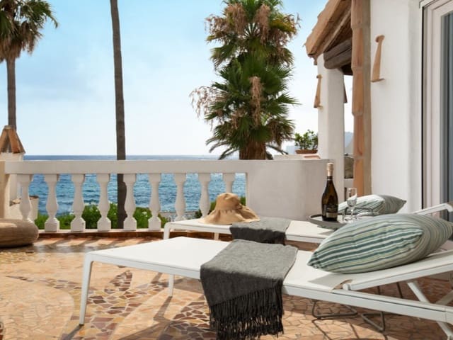 3 soveværelse Lejlighed til salg i Costa de la Calma, Calvià med swimmingpool - € 1.995.000 (Ref: 9146400)