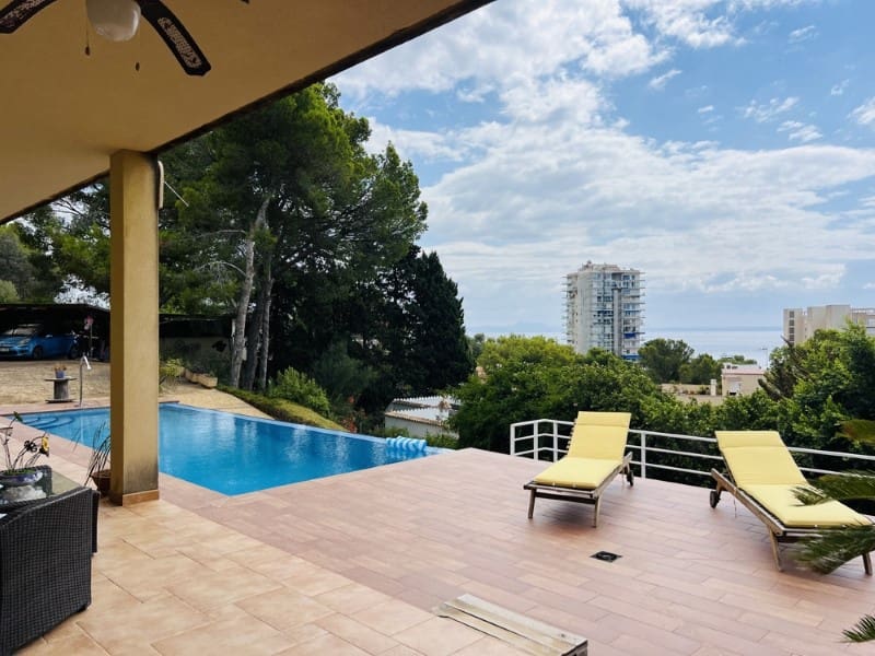 6 soveværelse Villa til salg i Palmanova med swimmingpool - € 2.550.000 (Ref: 9151534)