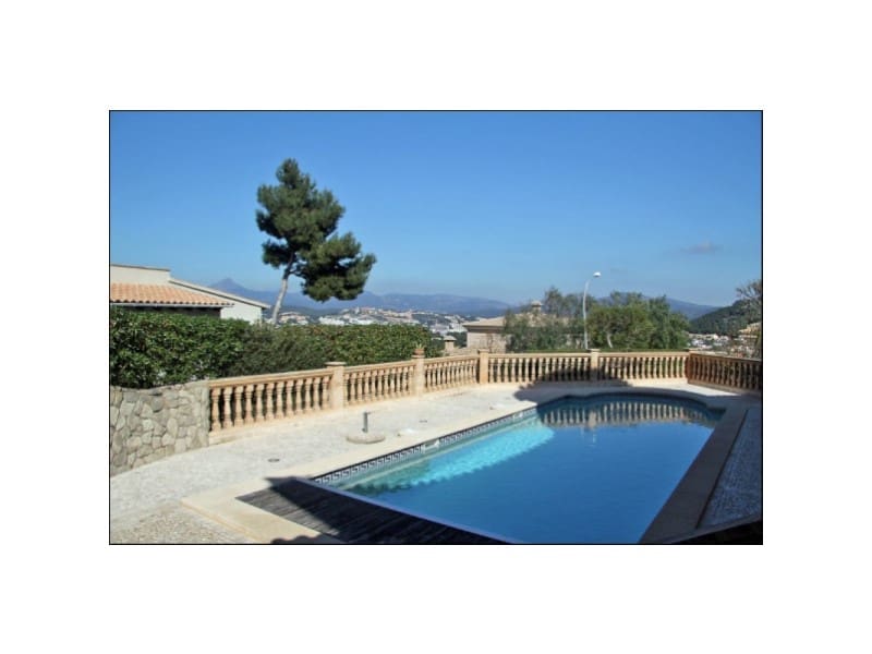 4 bedroom Villa for rent in Santa Ponsa with pool - € 6,000 (Ref: 9163232)