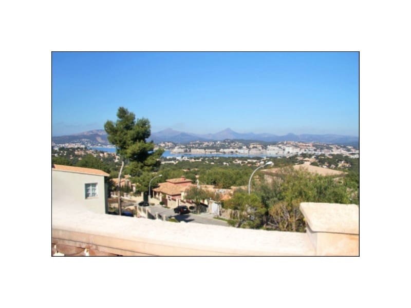 4 bedroom Villa for rent in Santa Ponsa with pool - € 6,000 (Ref: 9163232)