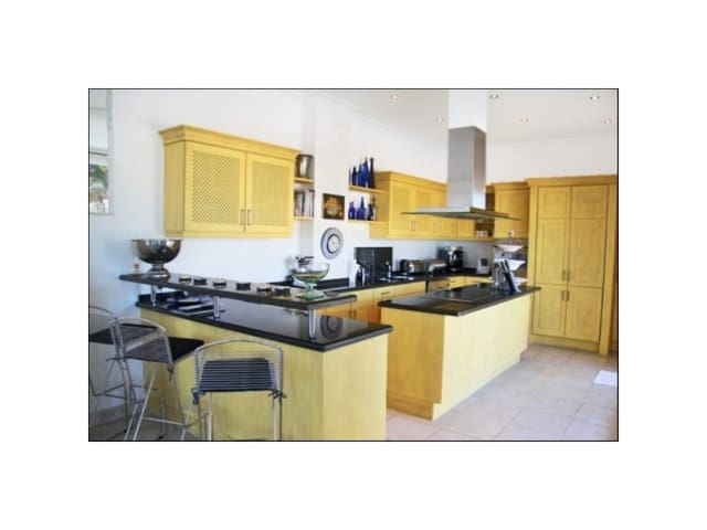 4 soveværelse Villa til leje i Santa Ponsa, Calvià med swimmingpool - € 6.000 (Ref: 9163232)