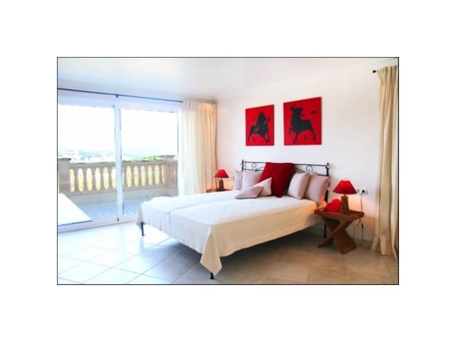 4 soveværelse Villa til leje i Santa Ponsa, Calvià med swimmingpool - € 6.000 (Ref: 9163232)