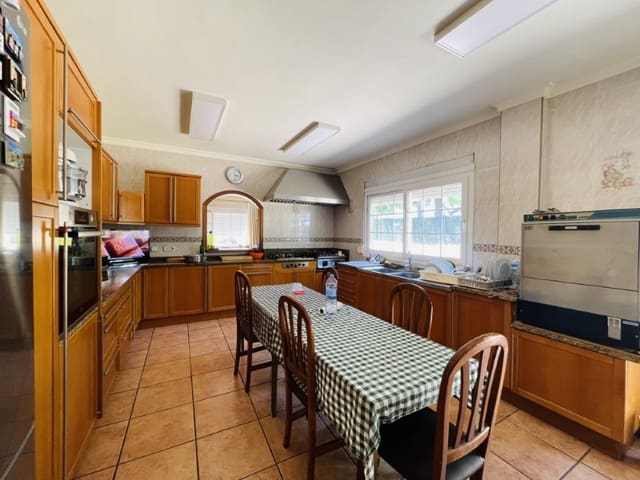 6 Zimmer Villa zu verkaufen in Santa Ponsa, Calvià mit Pool - 2.600.000 € (Ref: 9172347)