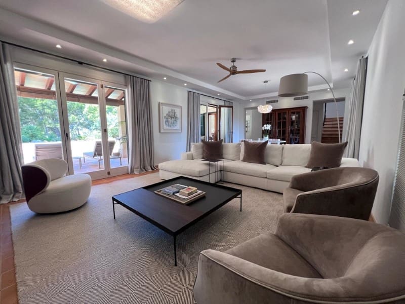 3 soveværelse Villa til salg i Santa Ponsa med swimmingpool - € 2.550.000 (Ref: 9175940)