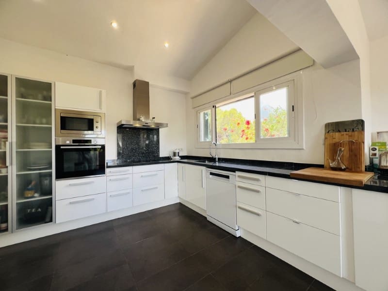 3 soveværelse Villa til salg i Costa de la Calma med swimmingpool - € 1.350.000 (Ref: 9203464)