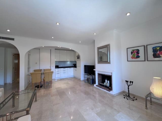 Apartamento de 2 habitaciones en Santa Ponsa, Calvià en venta con piscina garaje - 690.000 € (Ref: 9240917)