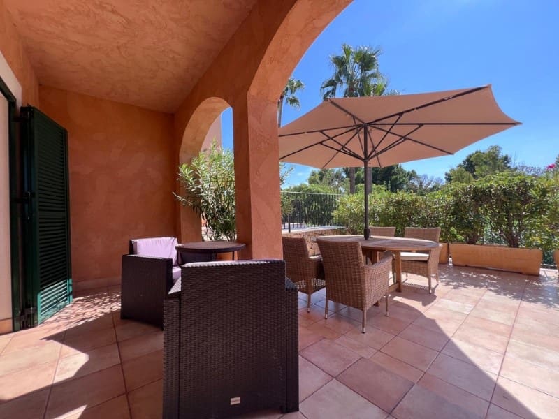 2 bedroom Apartment for sale in Santa Ponsa with pool garage - € 690,000 (Ref: 9240917)