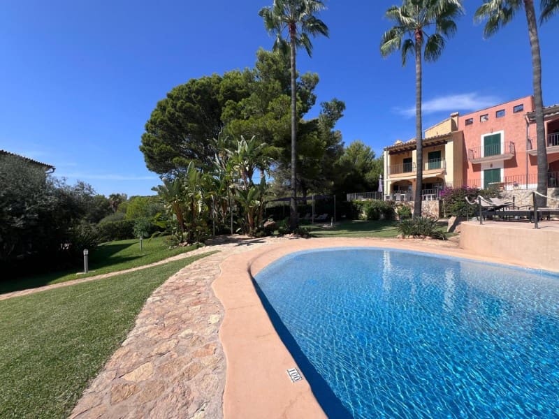 2 bedroom Apartment for sale in Santa Ponsa with pool garage - € 690,000 (Ref: 9240917)