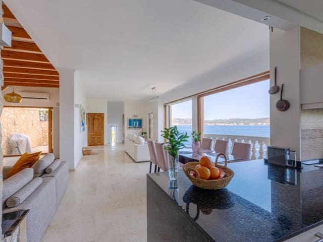 4 Zimmer Villa zu verkaufen in Santa Ponsa, Calvià mit Pool - 8.000.000 € (Ref: 9241202)