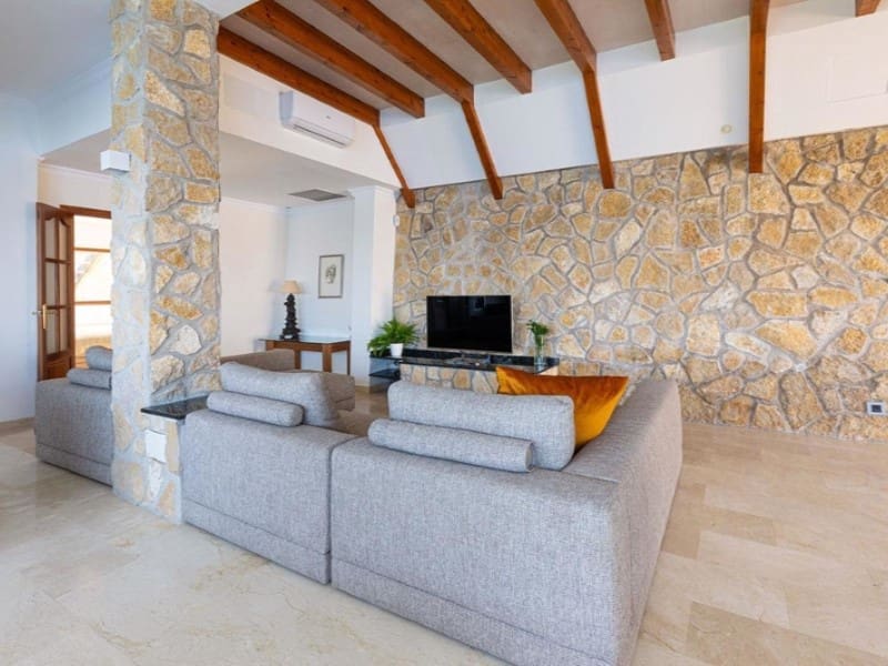 4 bedroom Villa for sale in Santa Ponsa with pool - € 8,000,000 (Ref: 9241202)