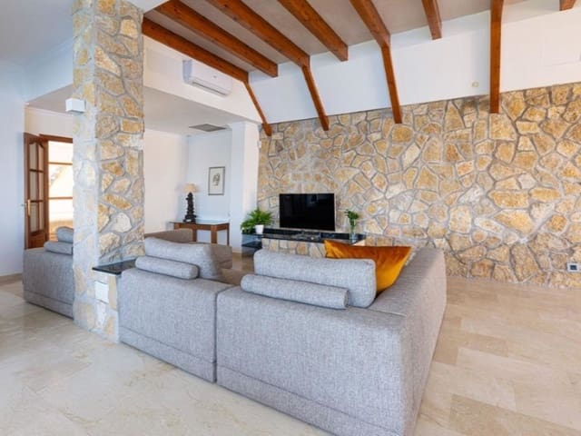 4 Zimmer Villa zu verkaufen in Santa Ponsa, Calvià mit Pool - 8.000.000 € (Ref: 9241202)