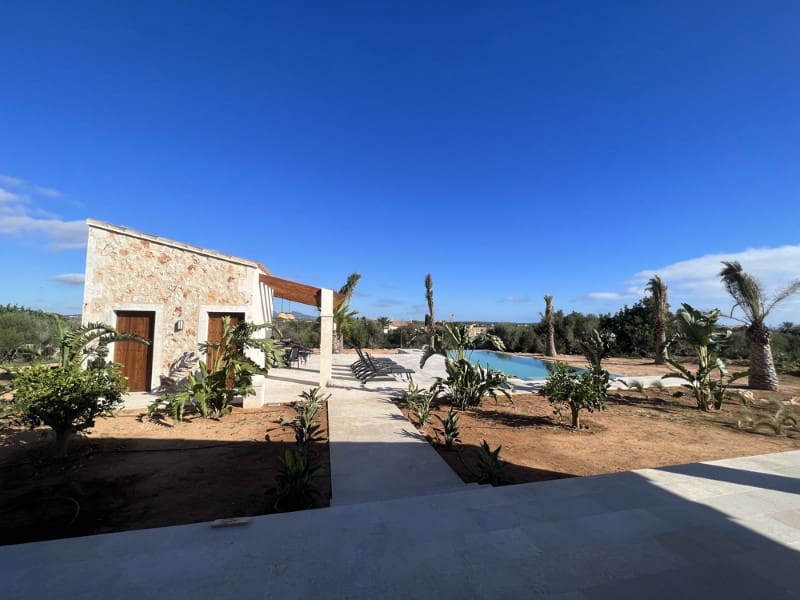 6 slaapkamer Finca/Landhuis te huur in Santanyi met zwembad - € 9.500 (Ref: 9256391)