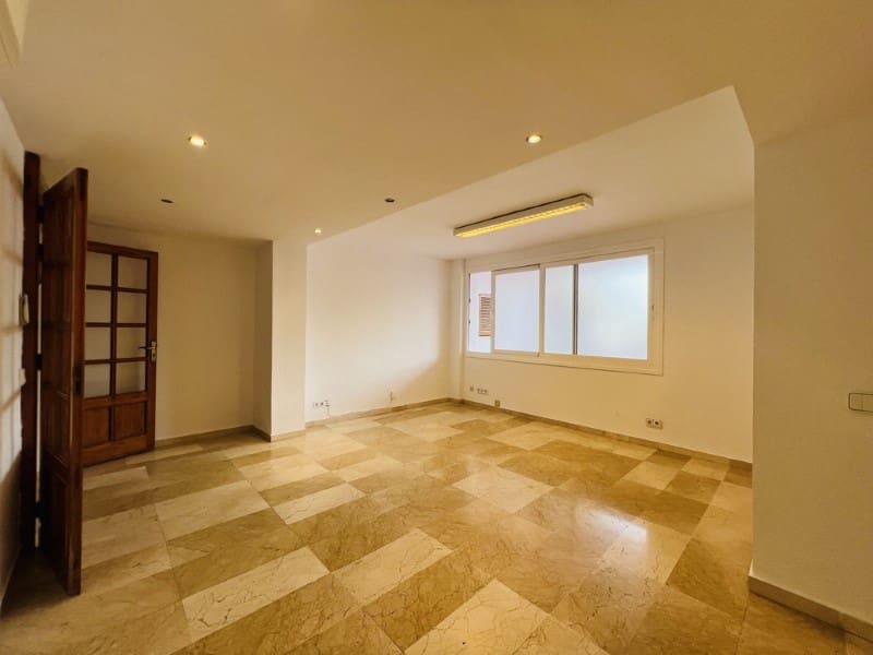 Commercieel te huur in Santa Ponsa - € 1.750 (Ref: 9309305)