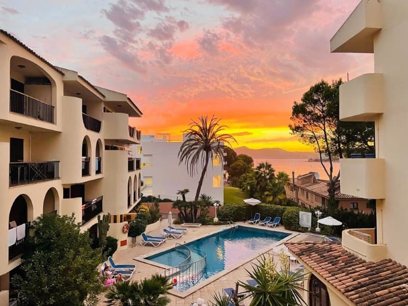 1 slaapkamer Appartement te huur in Santa Ponsa met zwembad - € 1.300 (Ref: 9372371)