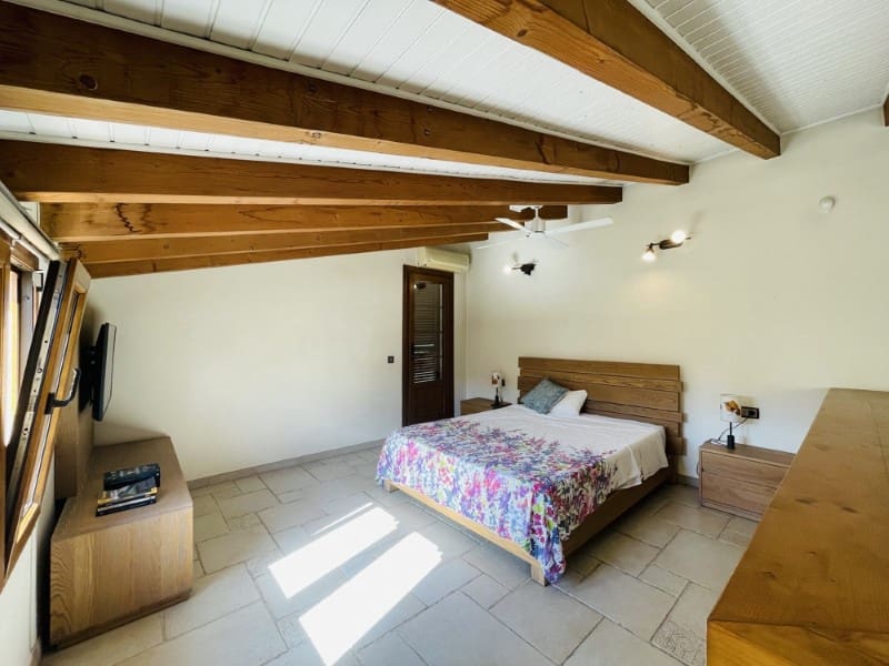 4 bedroom Finca/Country House for sale in Calvia with pool - € 1,995,000 (Ref: 9372375)