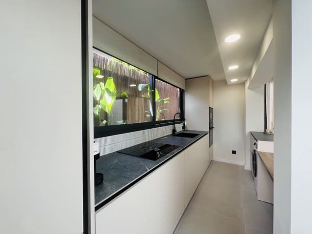 2 soveværelse Lejlighed til salg i Santa Ponsa, Calvià med swimmingpool - € 550.000 (Ref: 9388286)