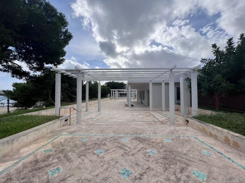 10 Zimmer Villa zu verkaufen in Palmanova mit Pool - 6.500.000 € (Ref: 9390987)