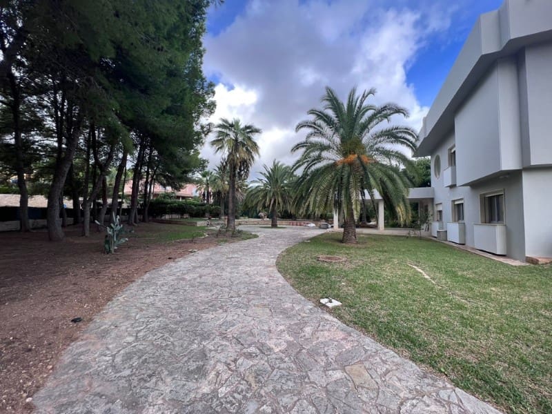 10 Zimmer Villa zu verkaufen in Palmanova mit Pool - 6.500.000 € (Ref: 9390987)