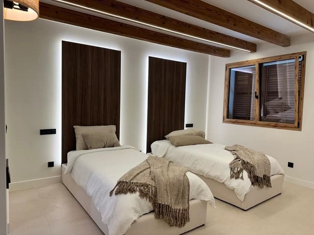 Villa te koop in Port de Pollença, Pollensa / Pollença met zwembad garage - € 2.800.000 (Ref: 9400786)