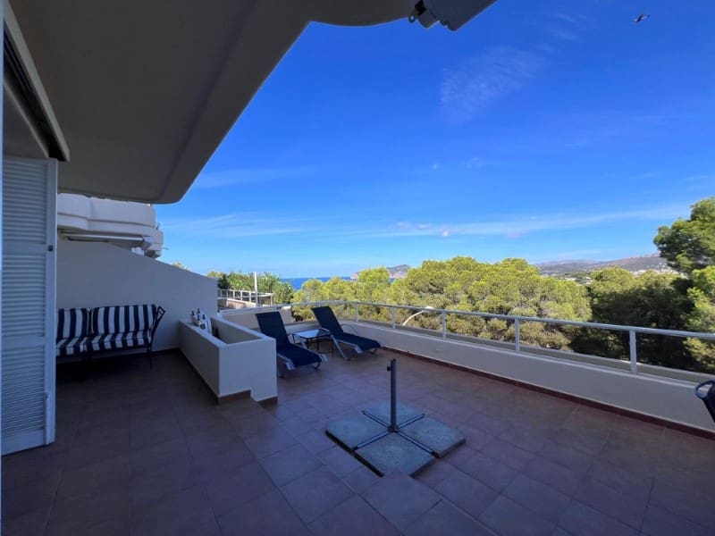 3 bedroom Apartment for sale in Santa Ponsa with pool - € 895,000 (Ref: 9406550)