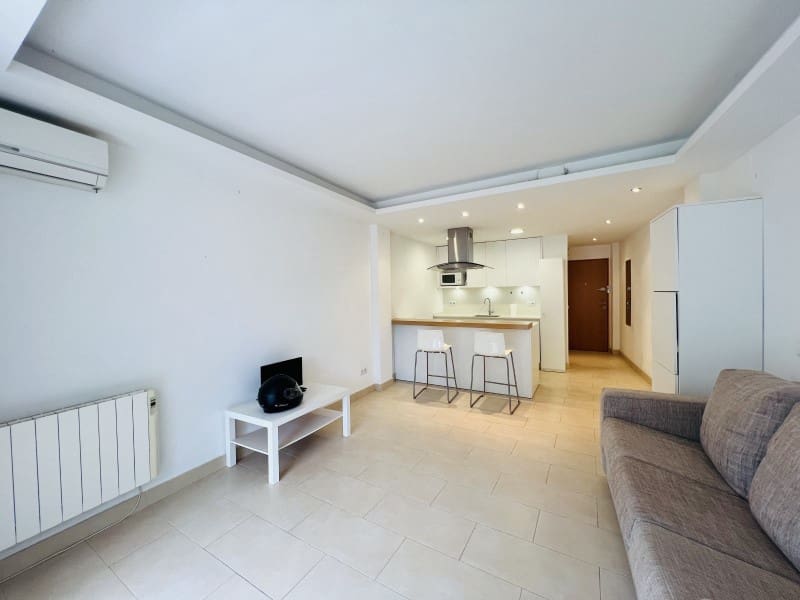 Studio til leje i Santa Ponsa - € 1.100 (Ref: 9435031)