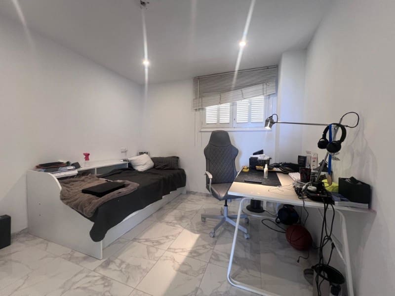 2 soveværelse Lejlighed til leje i El Toro / Port Adriano - € 1.600 (Ref: 9435032)