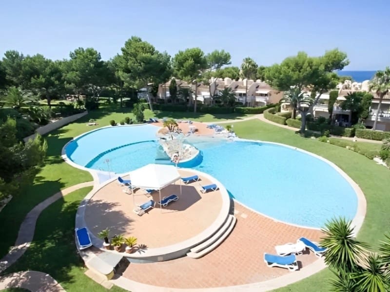 2 bedroom Apartment for sale in Santa Ponsa with pool - € 685,000 (Ref: 9435033)
