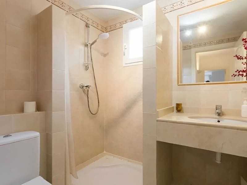 2 bedroom Apartment for sale in Santa Ponsa with pool - € 685,000 (Ref: 9435033)