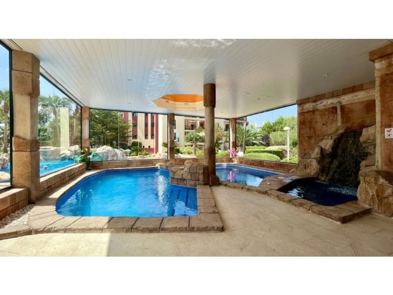 Appartement de 2 chambres à louer à Portals Nous avec piscine - 2 500 € (Ref: 9456365)