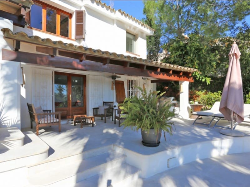 5 quarto Moradia para arrendar em Bendinat com piscina - 8 500 € (Ref: 9462455)