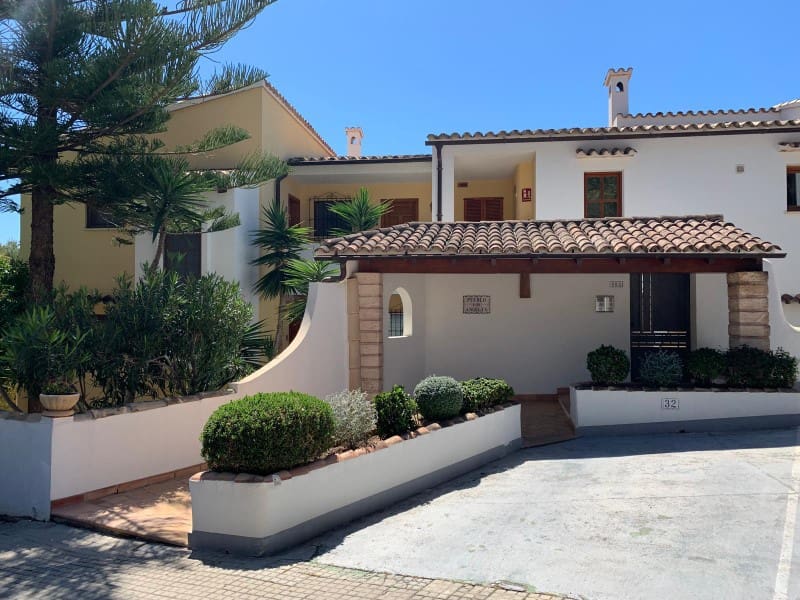 3 bedroom Penthouse for sale in Peguera / Paguera - € 1,590,000 (Ref: 9462456)