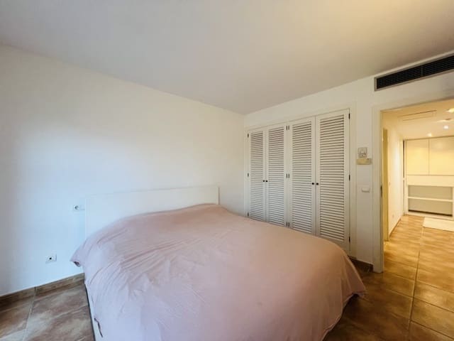 2 soveværelse Byhus til leje i Genova, Palma de Mallorca med swimmingpool garage - € 2.500 (Ref: 9468415)