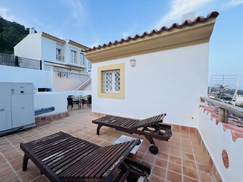 Casa de 2 habitaciones en Genova en alquiler con piscina garaje - 2.500 € (Ref: 9468415)