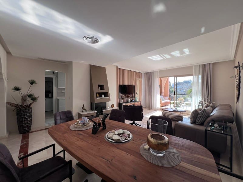 2 bedroom Apartment for sale in Santa Ponsa - € 895,000 (Ref: 9485227)