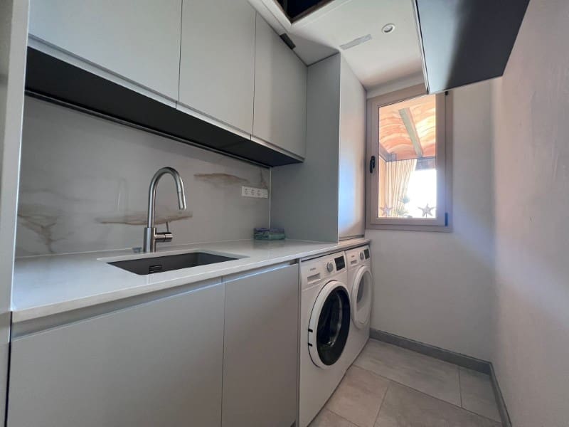 2 bedroom Apartment for sale in Santa Ponsa - € 895,000 (Ref: 9485227)