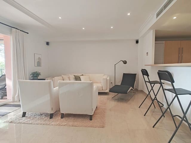 3 bedroom Apartment for rent in Santa Ponsa, Calvià with pool garage - € 3,200 (Ref: 9485228)