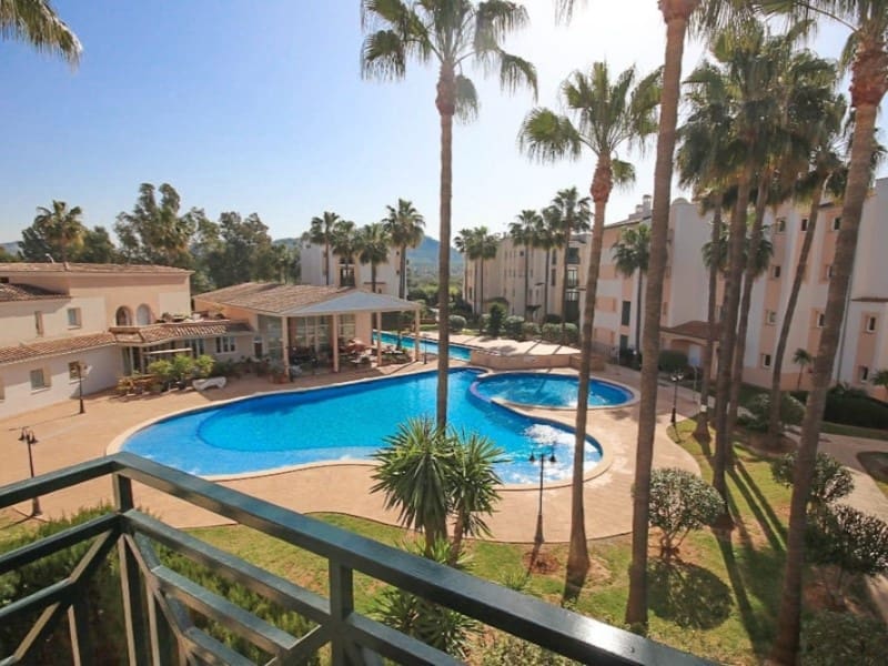 3 bedroom Apartment for rent in Santa Ponsa with pool - € 3,200 (Ref: 9491513)